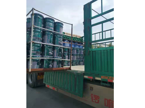 非固化橡膠瀝青防水涂料發(fā)貨