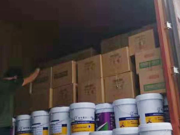 非固化橡膠瀝青防水涂料、搭接膠帶發(fā)貨